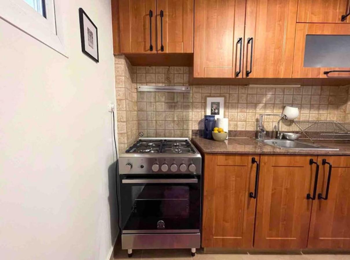 Designer 1Br Apt In Gemmayze Beirut Exterior foto